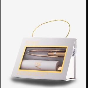 latueez
Gold Pro Illuminating Tweezers + Diamond Dust Tips, with Case & Mirror